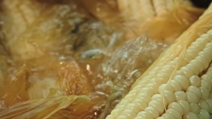 4k实拍升格煮玉米