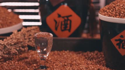 4k实拍升格白酒液体