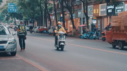 4k实拍升格美团外卖骑手送餐