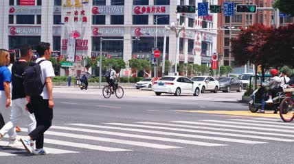 4k实拍城市斑马线行人行走升格素材