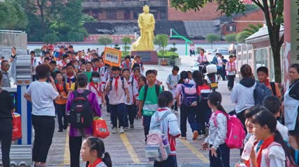 4k小学生放学实拍素材
