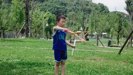 幸福小朋友玩泡泡4k实拍