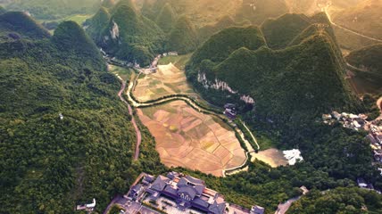 4k航拍贵州5A级景区龙宫