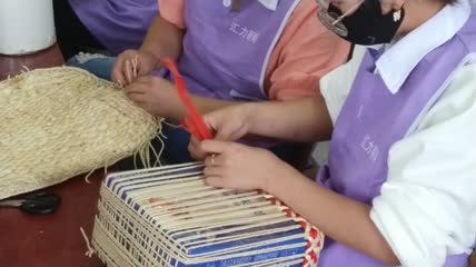 手工编织玉米壳环保产品实拍视频(1)