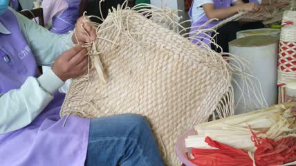手工编织玉米壳环保产品实拍视频(6)