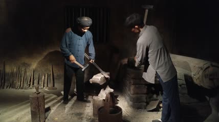农村传统打铁场景(3)