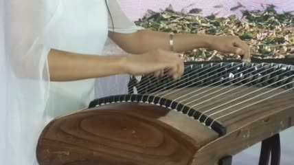 美女古筝演奏4K实拍视频(5)