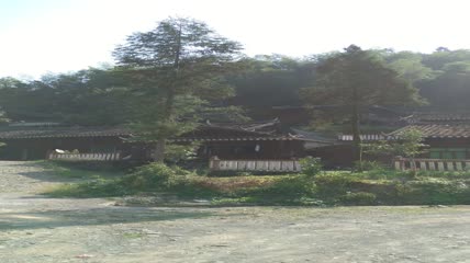 土家吊脚楼院子建筑群4K实拍视频（16）
