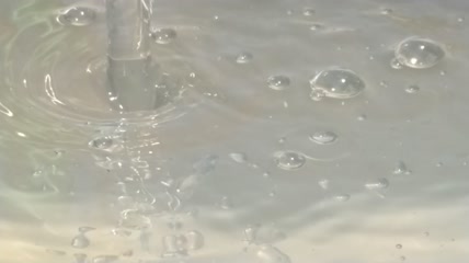 山村清澈的河水水流4K实拍视频（1）