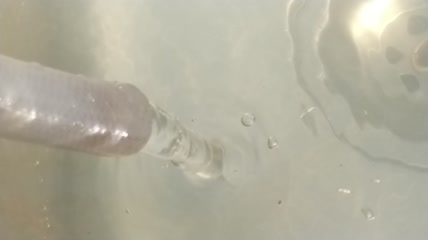 山村清澈的河水水流4K实拍视频（2）