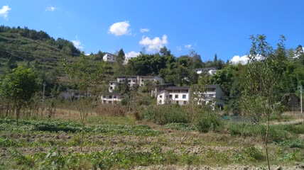湖北恩施州农村特色民居4K实拍视频（1）