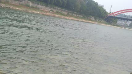 清澈的清江河河水水流4K实拍视频（3）