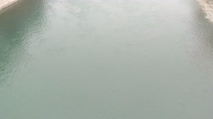 清澈的清江河河水水流4K实拍视频（6）