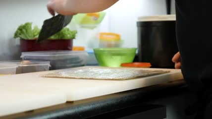 寿司卷制作工艺特写