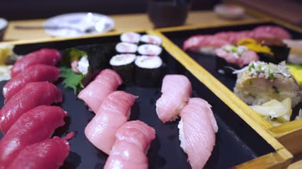 餐厅寿司摆盘特写
