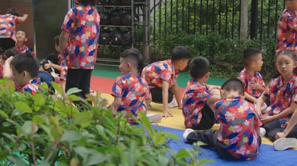 4k实拍幼儿园小朋友课间玩耍