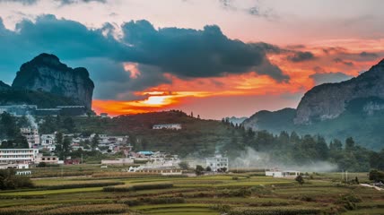 4k延时大山里的村寨日落