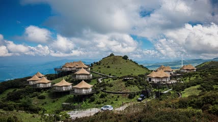 4k延时贵州六盘水乌蒙大草原露营基地