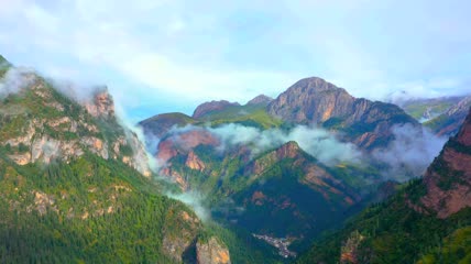 4k航拍西藏317国道雨后云雾山峰