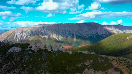 4k航拍西藏318国道业拉山晴空素材