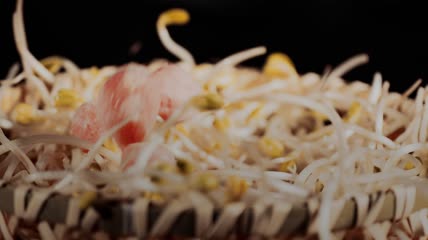 4k升格拍摄火锅丸子