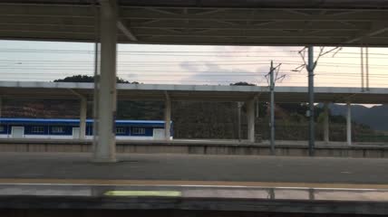 【4K】乘坐和谐号高铁欣赏沿途风景