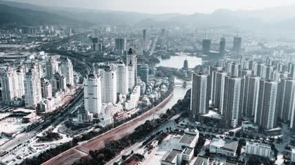 4k航拍临沧市玉龙湖公园