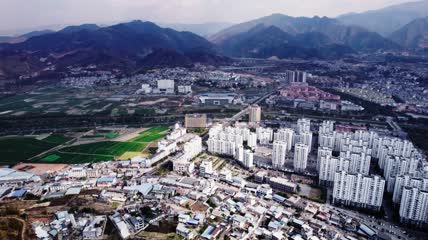 4k航拍临江双江拉古族佤族布朗族傣族自治县全民健身中心