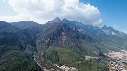 4k航拍丽江玉水村寨景区