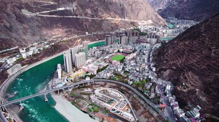 4k航拍四川泸定县县城