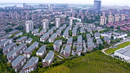 4k 航拍上海临港楼盘小区