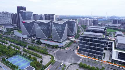 4k 航拍上海浦东新区前滩太古里商业区购物广场写字楼