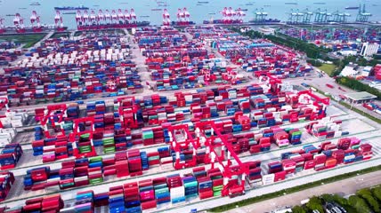 4k 航拍上海浦东新区外高桥集装箱码头 03