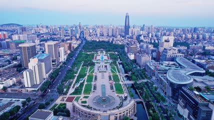 4k 航拍济南市中区城区泉城广场