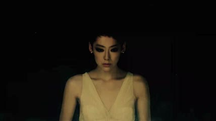 美丽女孩梦幻粒子空间