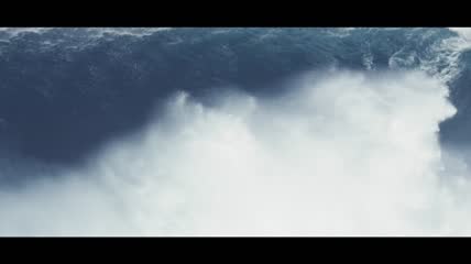 实拍海上帆船冲浪体育运动视频素材