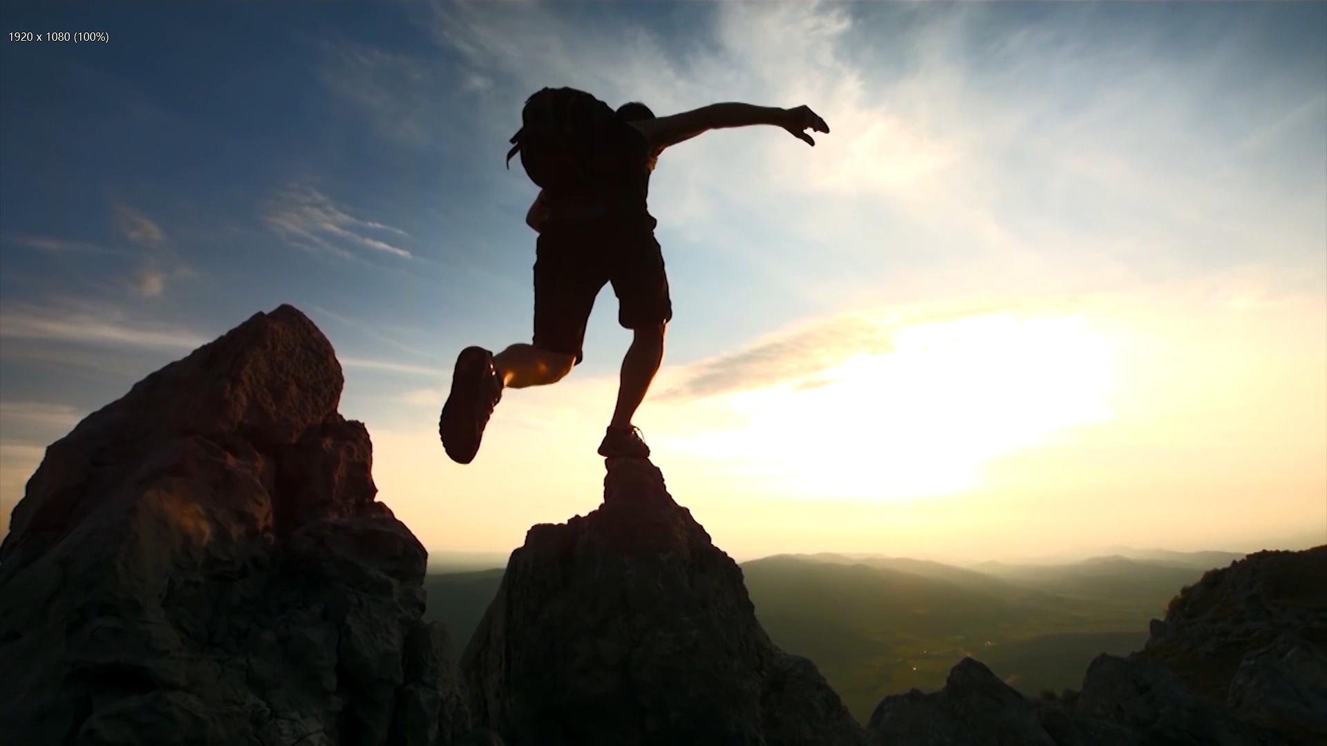 梦想前行企业文化团队共赢励志困难登山奔跑