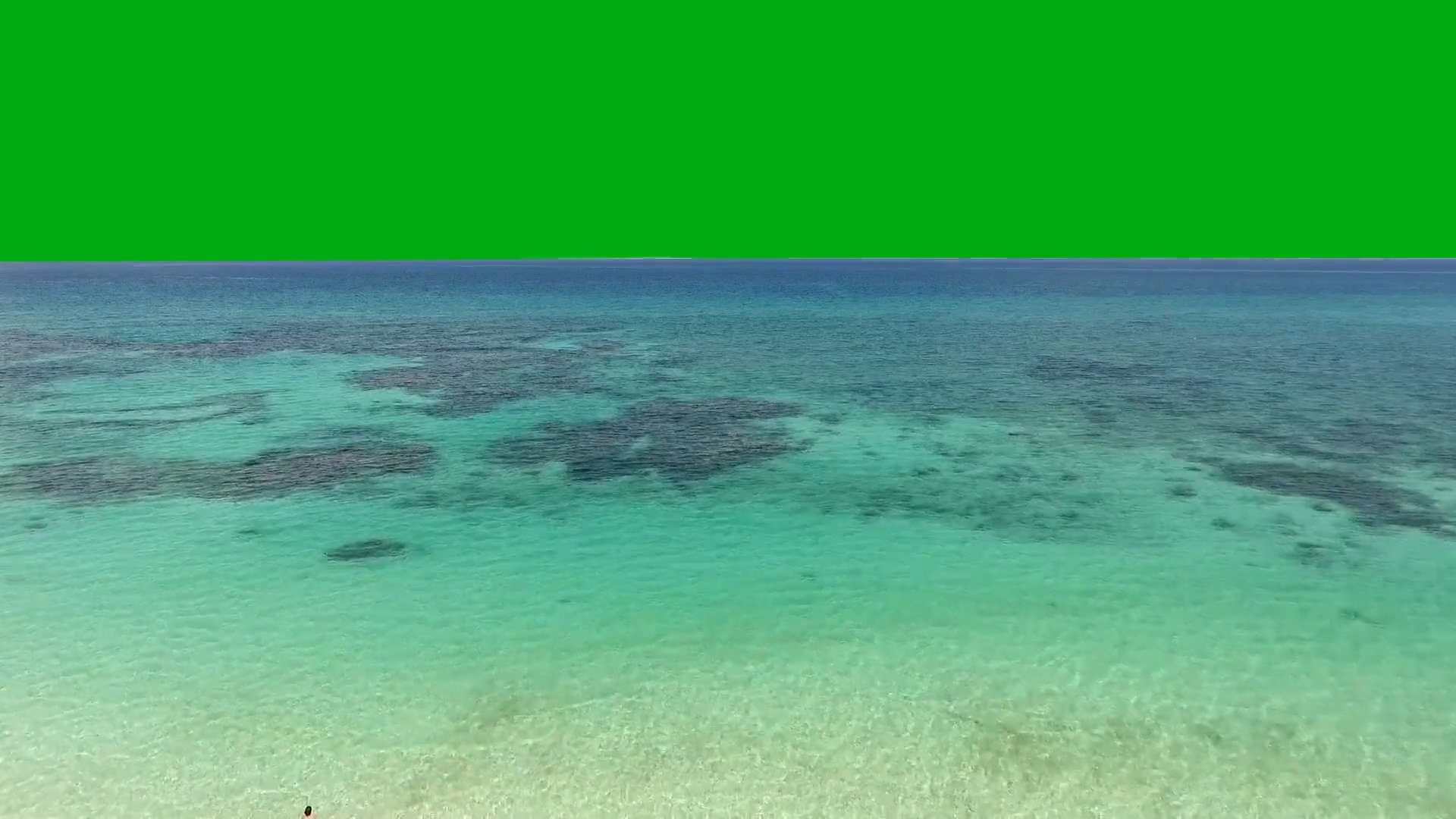 绿屏抠像蔚蓝的大海沙滩